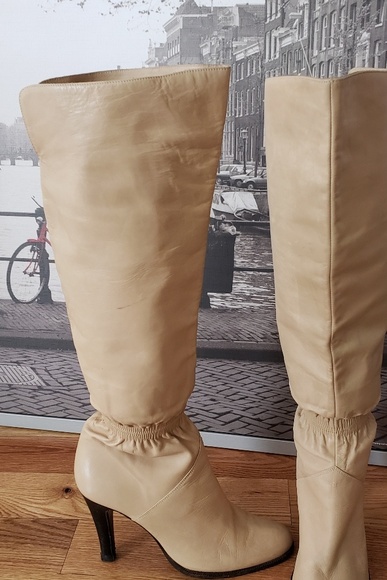 Boots - Picture 2 of 3